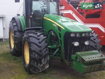 John Deere 8330  - фото