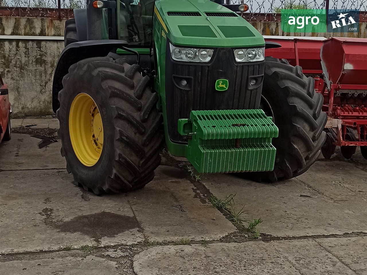 Трактор John Deere 8335R 2014 - фото 1