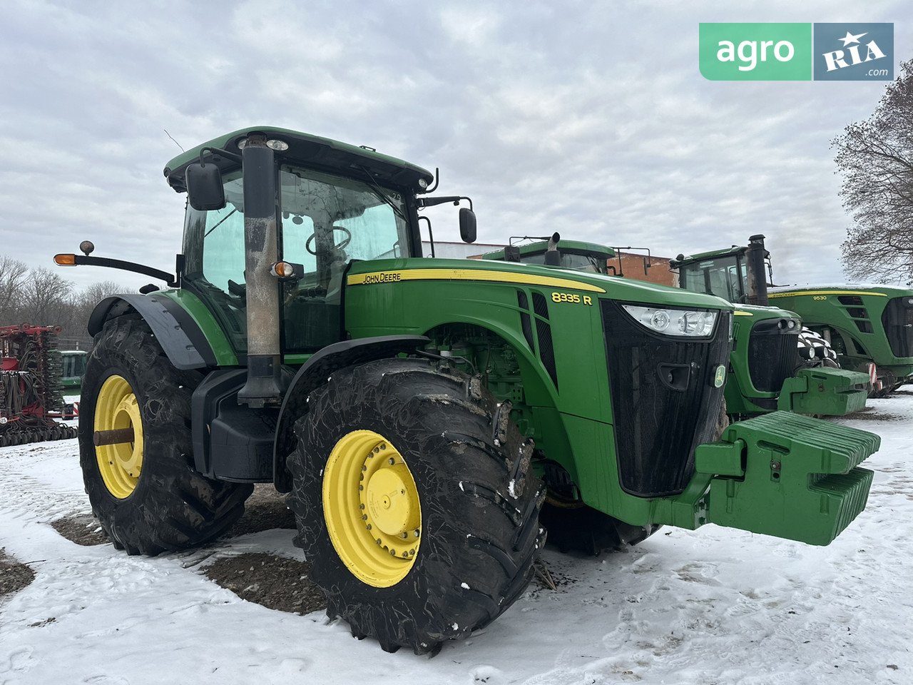 Трактор John Deere 8335R 2015 - фото 1