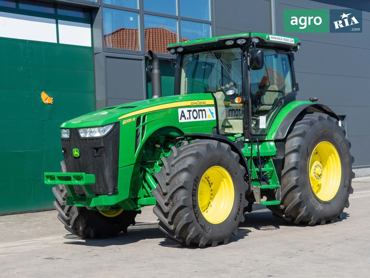 Трактор John Deere 8335R 2013 - фото 1