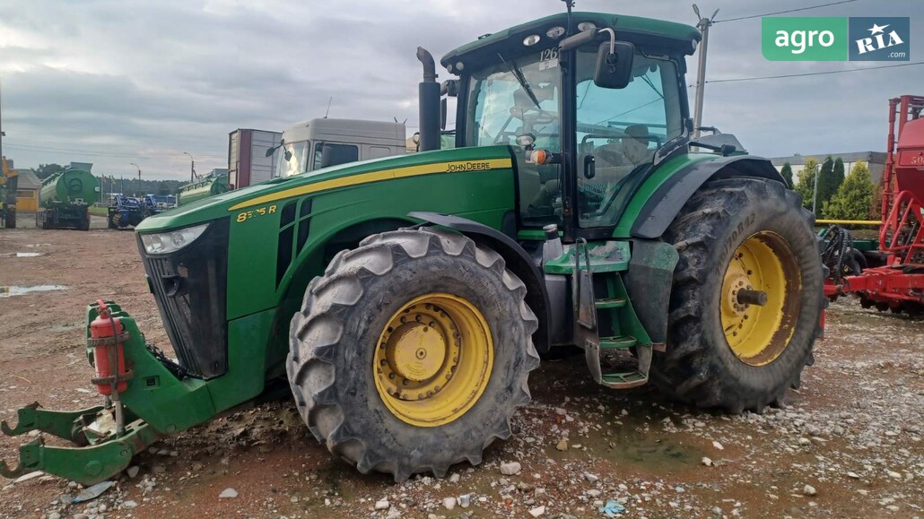 Трактор John Deere 8335R 2012 - фото 1
