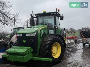 Трактор John Deere 8335R 2016