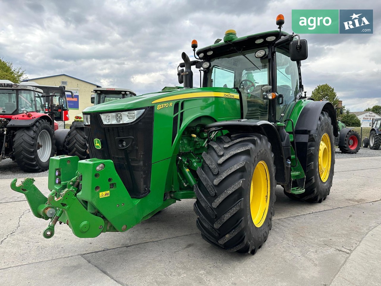 Трактор John Deere 8370R 2016 - фото 1