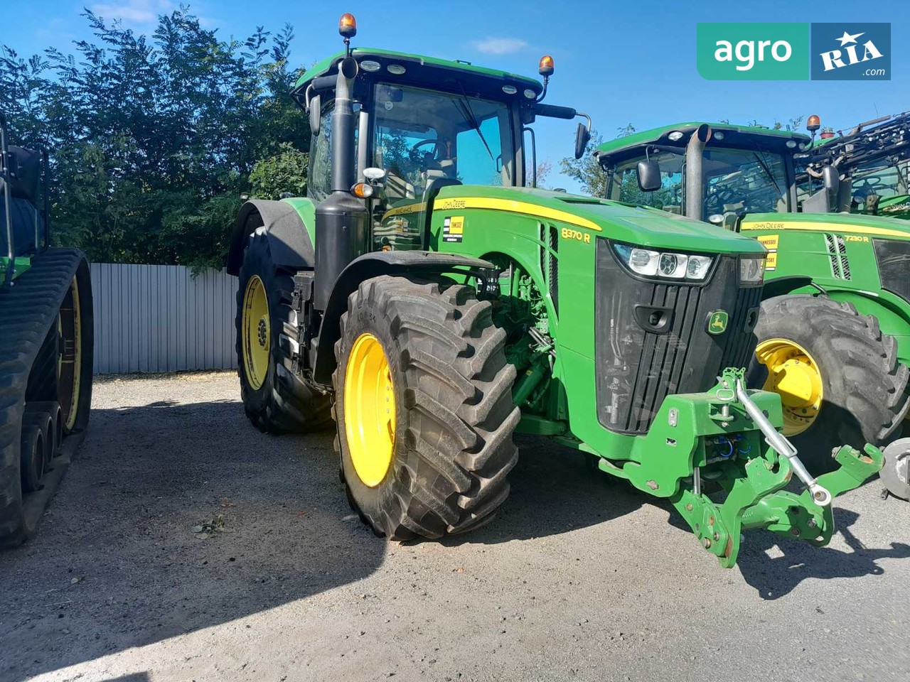 Трактор John Deere 8370R 2015 - фото 1