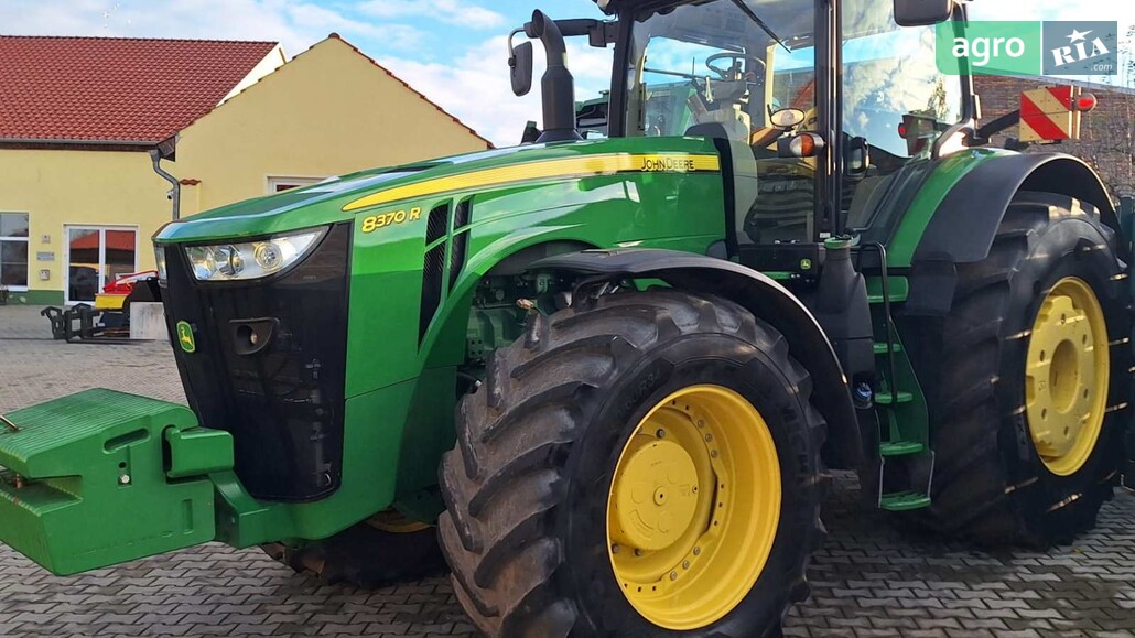 Трактор John Deere 8370R  - фото 1