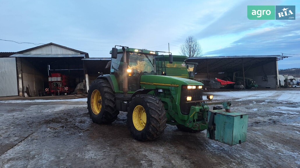 Трактор John Deere 8400 1999 - фото 1