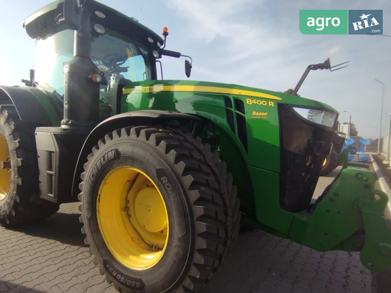 Трактор John Deere 8400R 2017 - фото 1