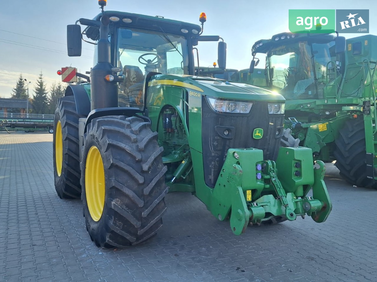 Трактор John Deere 8400R 2018 - фото 1