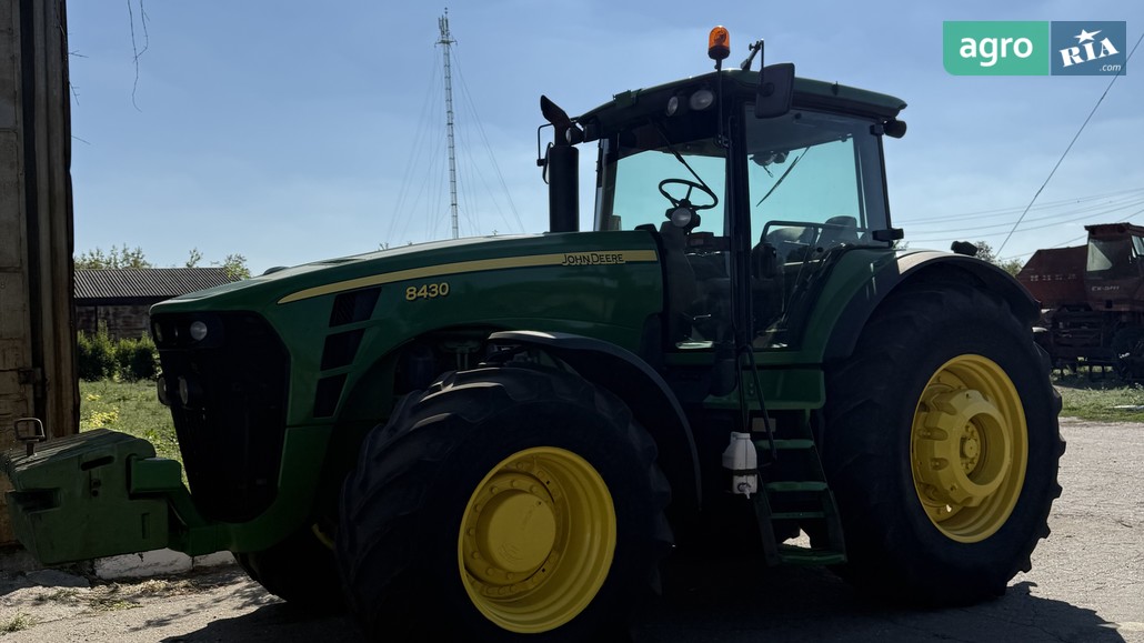 Трактор John Deere 8430 2008 - фото 1