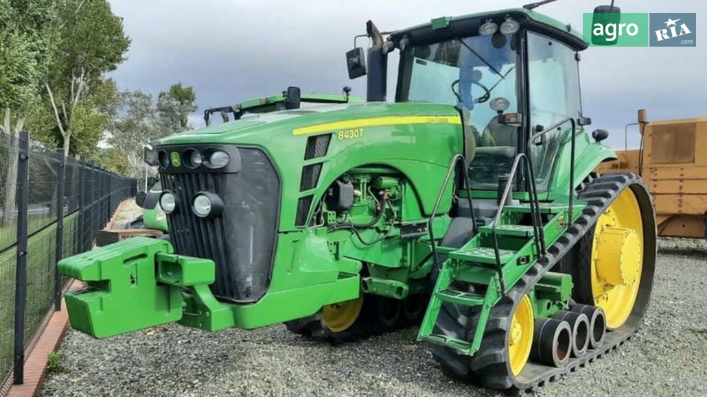 Трактор John Deere 8430T 2009 - фото 1
