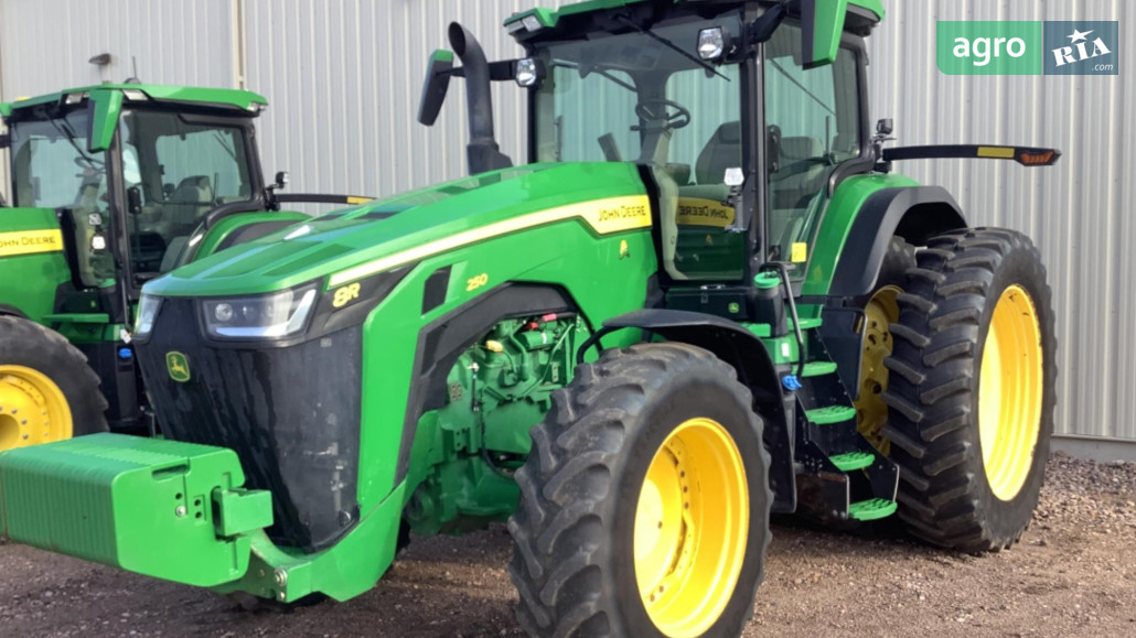 Трактор John Deere 8R 250 2021 - фото 1