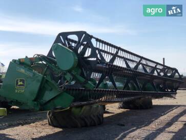 John Deere 925F  - фото