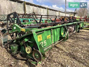 John Deere 925F  - фото