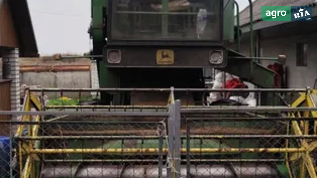 Комбайн John Deere 932 1980 - фото 1