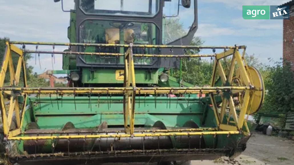 Міні комбайн John Deere 935 1984 - фото 1