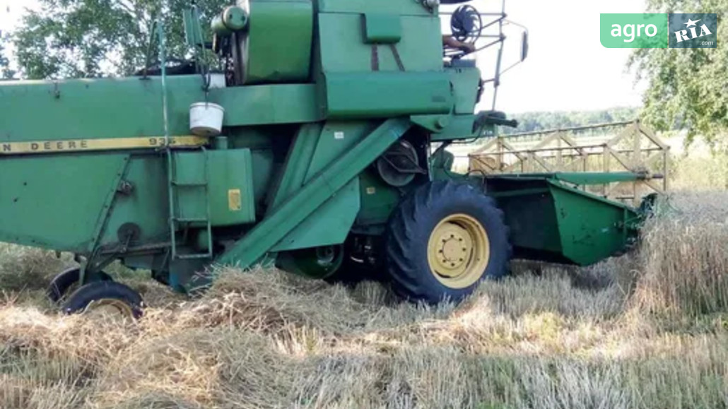 Комбайн John Deere 935 1980 - фото 1