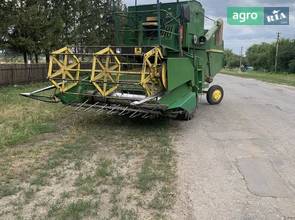 Комбайн John Deere 942 1980