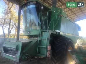 Комбайн John Deere 9500 1997