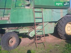 Комбайн John Deere 975 1980