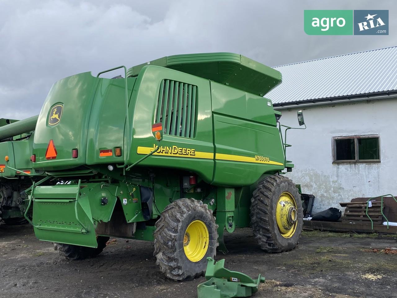 Комбайн John Deere 9760 STS 2005 - фото 1