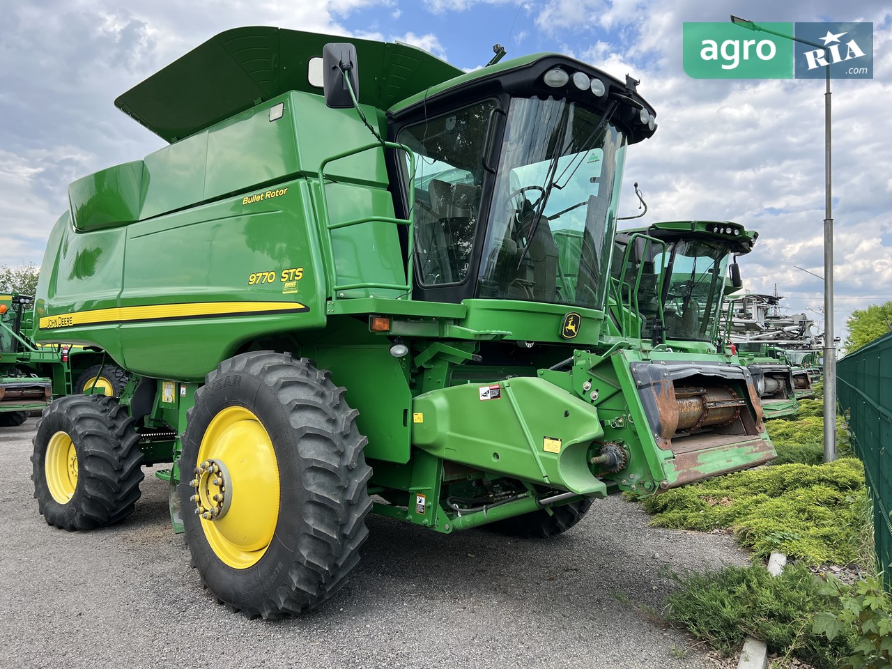 Комбайн John Deere 9770 STS 2010 - фото 1