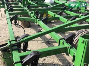 Культиватор John Deere 980 2009