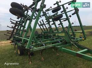 Культиватор John Deere 980 2004