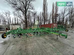 Культиватор John Deere 980 2006
