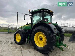 Трактор John Deere  