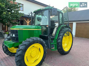 Трактор John Deere  