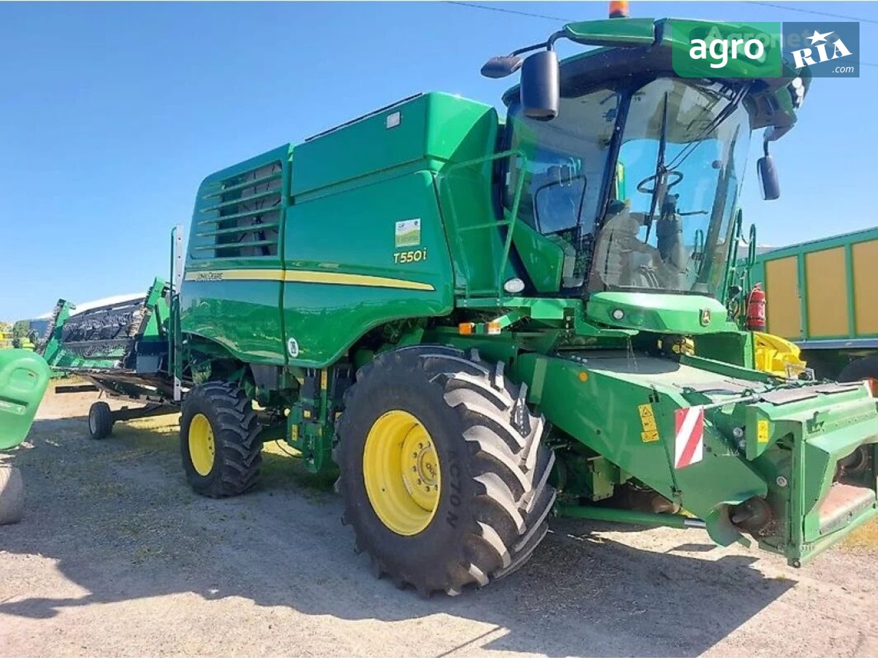 Комбайн John Deere T 550 2019 - фото 1