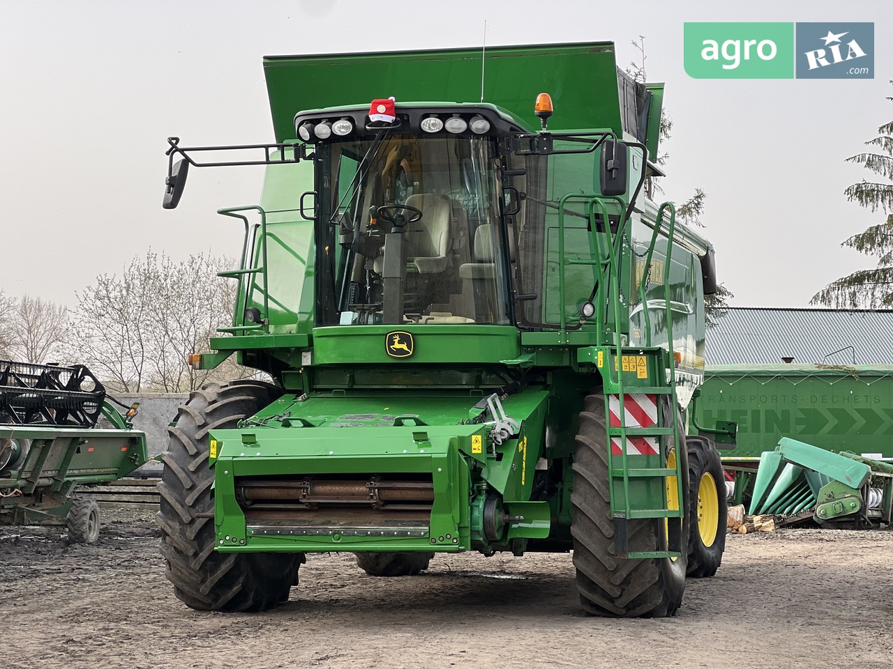 Комбайн John Deere T 660 2011 - фото 1