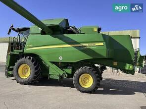 Комбайн John Deere W 550 2020