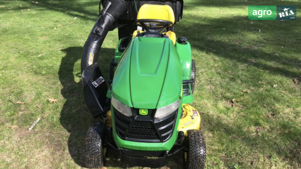 Газонокосарка John Deere X304 2015 - фото 1