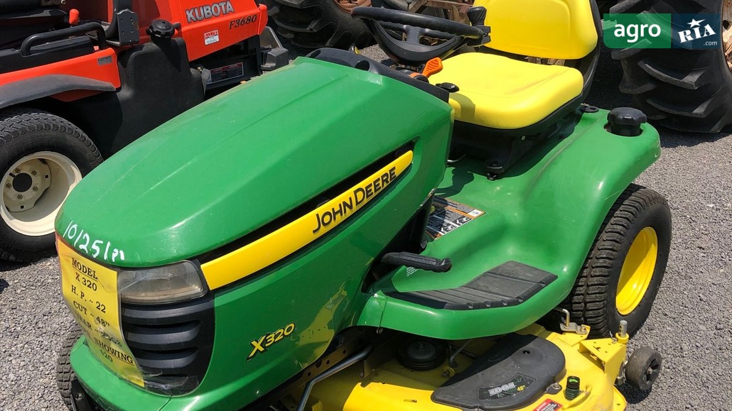 Газонокосарка John Deere X320 2008 - фото 1