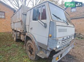 Вантажівка КамАЗ 5320 