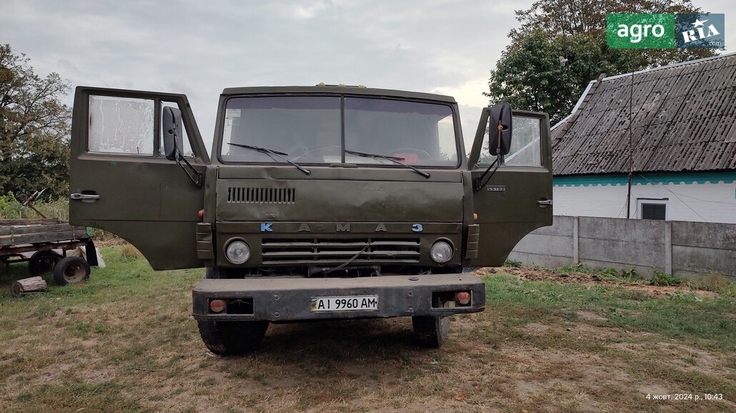 Вантажівка КамАЗ 55102 1986 - фото 1