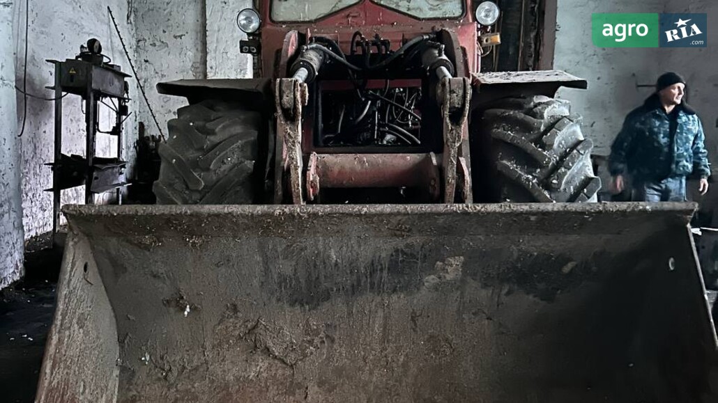 Трактор ХТЗ Т-156 1990 - фото 1