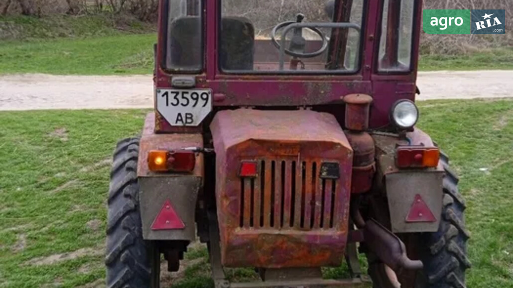Трактор ХТЗ Т-16 1992 - фото 1