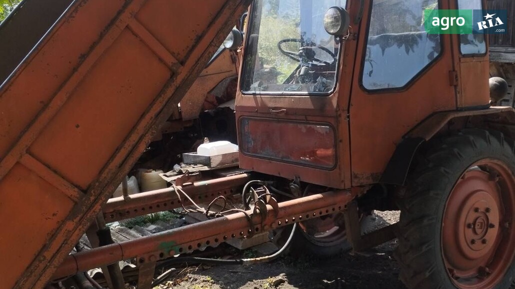 Трактор ХТЗ Т-16МГ 1992 - фото 1