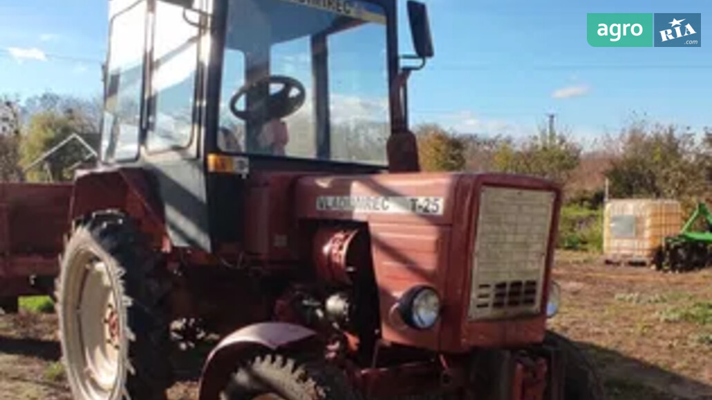 Трактор ХТЗ Т-25 1988 - фото 1