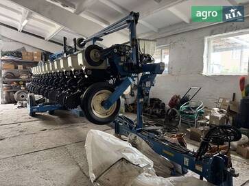 Сеялка Kinze 3600 2012 - фото