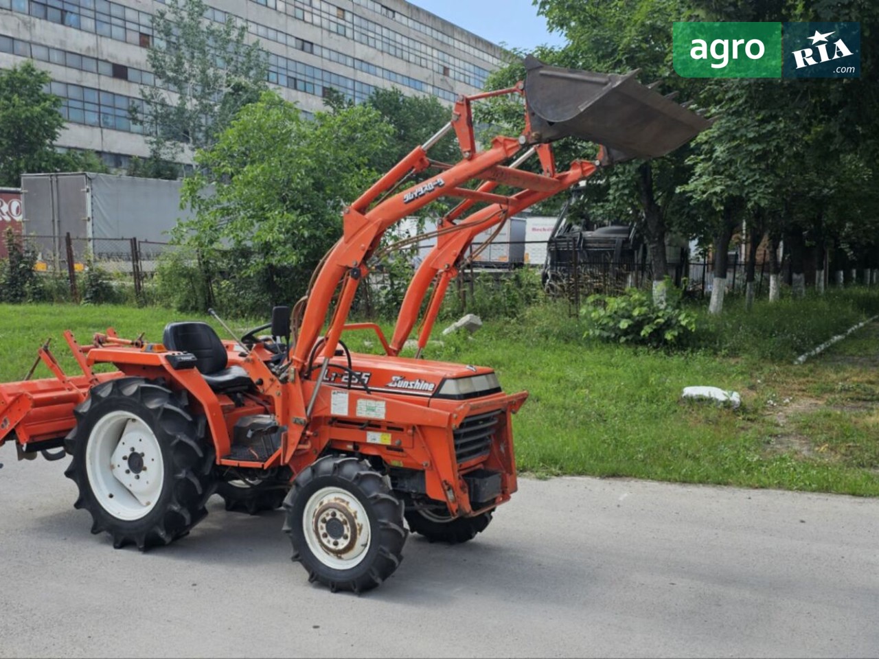 Мінітрактор Kubota L1 1999 - фото 1