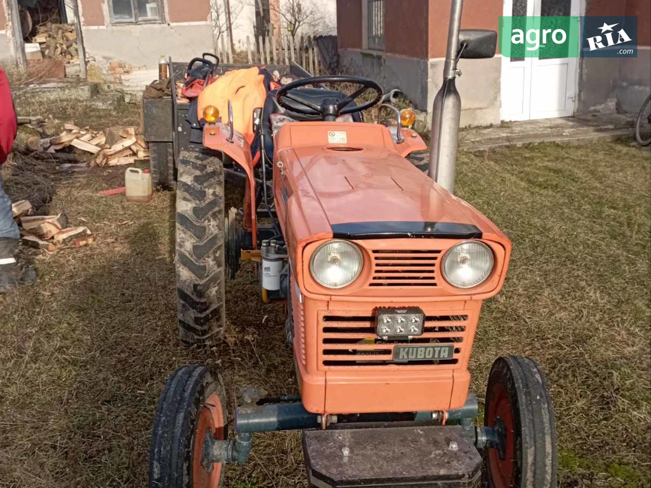 Мінітрактор Kubota L 1977 - фото 1