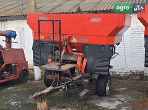 Розкидач Kuhn Axis 30.1 2012