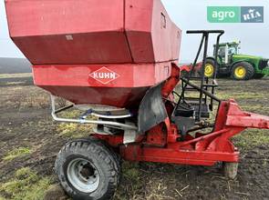 Разбрасыватель Kuhn Axis 2012