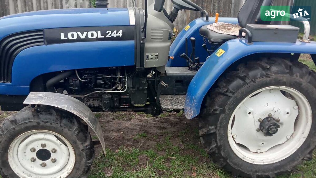Трактор Lovol ТЕ-244 2016 - фото 1