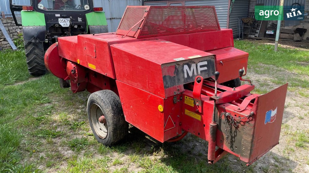 Пресс-подборщик Massey Ferguson 124 2001 - фото 1