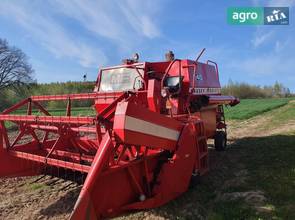 Комбайн Massey Ferguson 240 1982