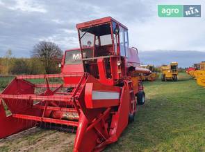 Мини комбайн Massey Ferguson 240 1982